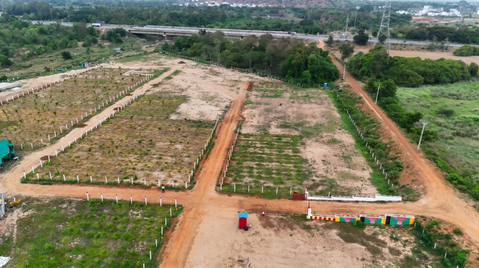ETOR City 4 layout thumbnail — real site photo