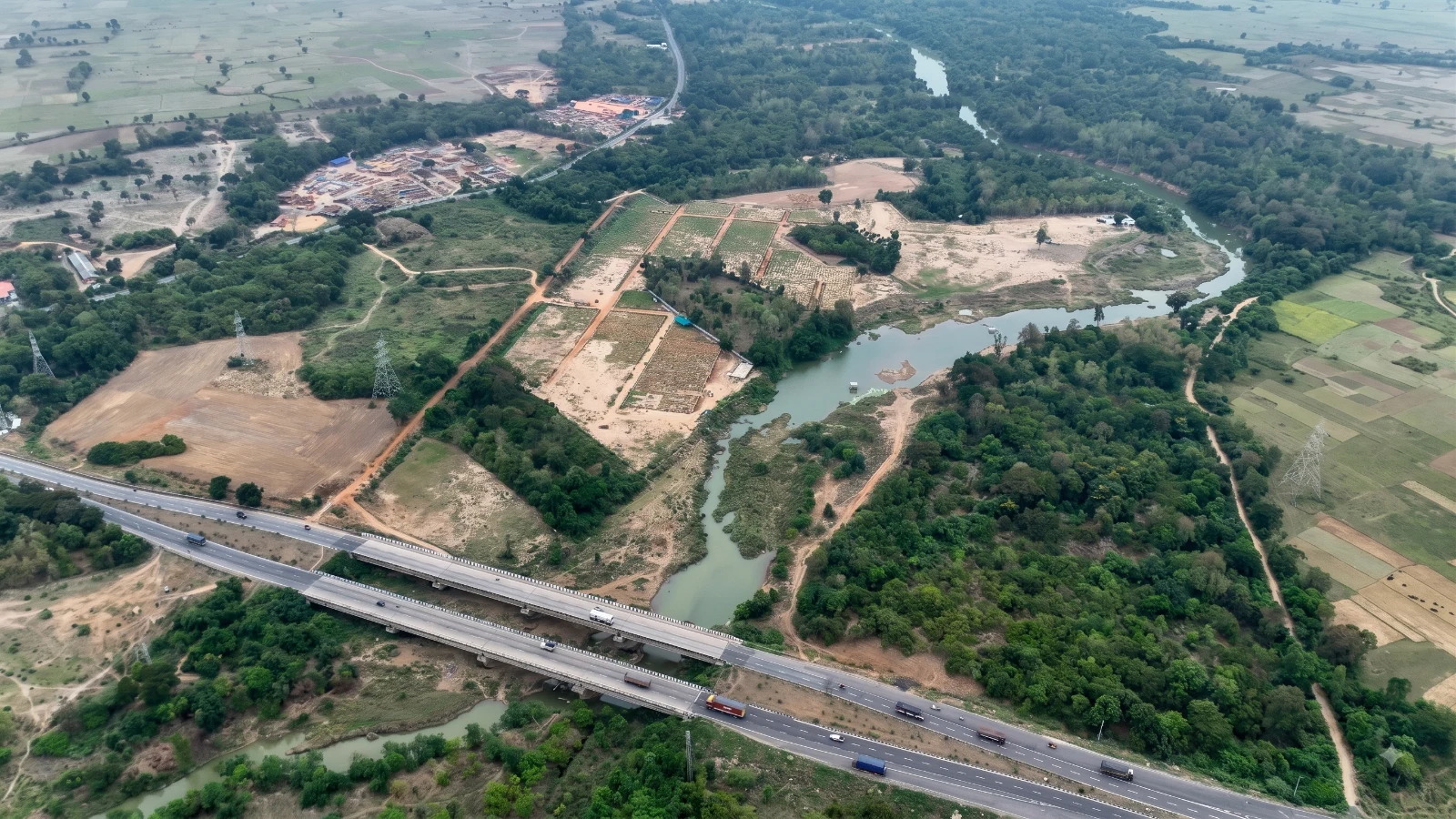 ETOR City 3 layout thumbnail — real site photo